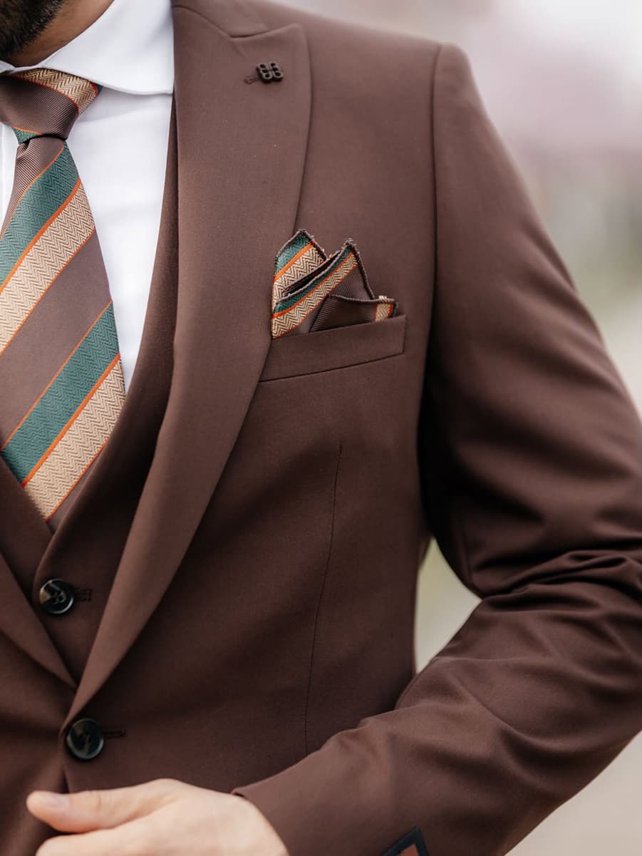 Costum bărbătesc elegant Romano Gatti, magazin fashion premium din Baia Mare